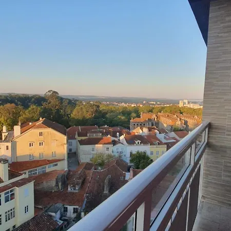 Caldas Da Rainha's & Brown Апартаменты Калдаш-да-Раинья